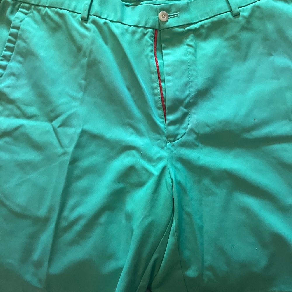 Peter Millar shorts, size 38, green color, very good condition